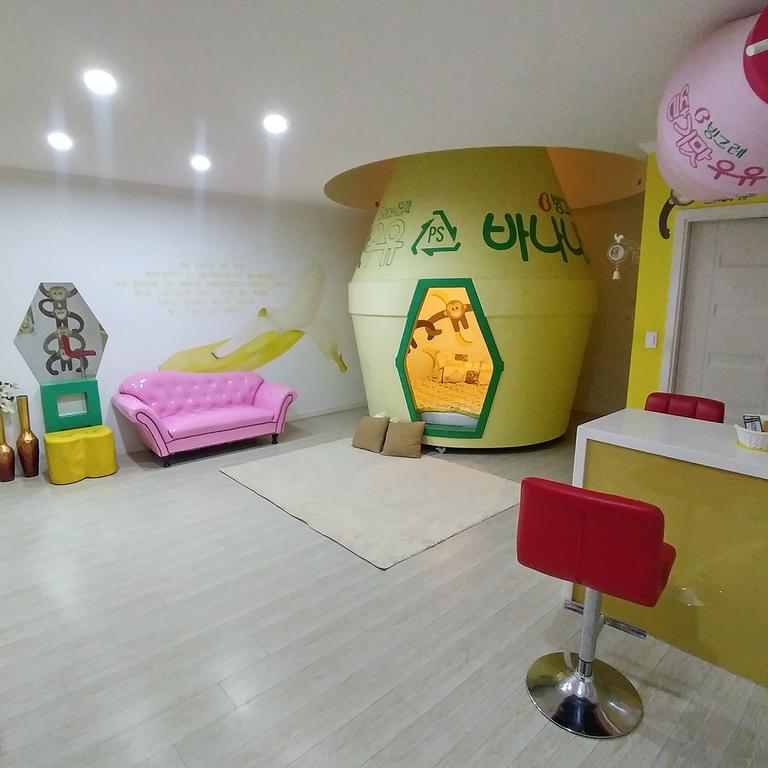Banana Milk Themed Room